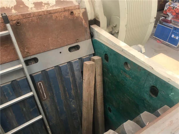 Refurbished Metso-nordberg C140 Jaw Crusher)